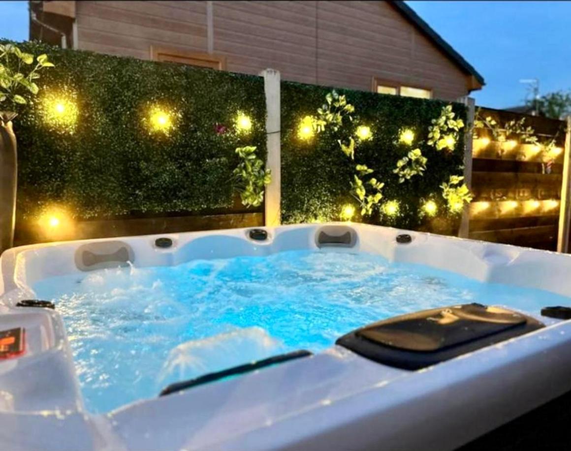 Willow Cottage With Hot Tub Strensall 외부 사진